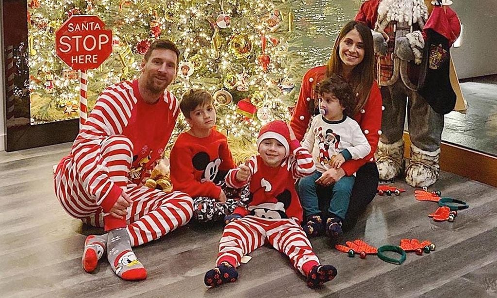 Bailando, disfrazados y con muchos regalos: así celebran las 'celebrities' la Navidad