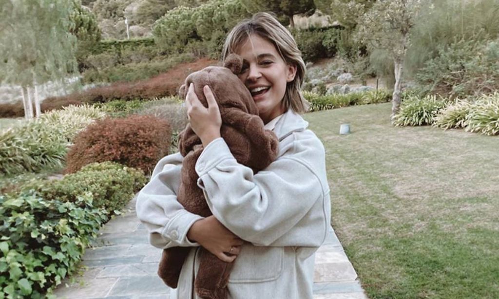 Laura Escanes muestra sus 12 momentos más emotivos del año con su hija Roma como protagonista