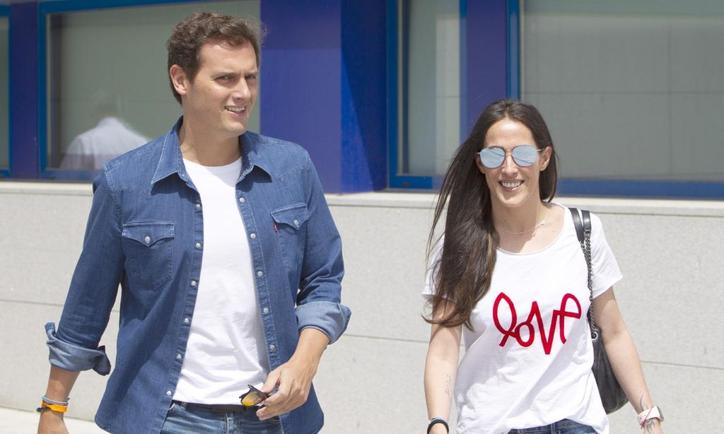 Malu y Albert Rivera saludan al nuevo año mostrando ilusión por su próxima paternidad