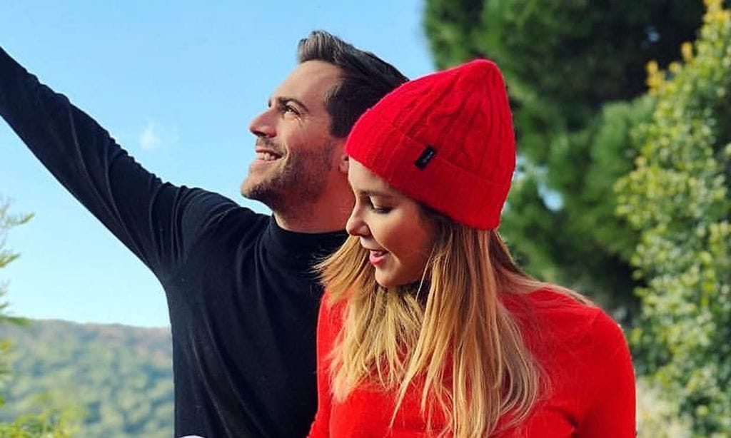 Natalia Sánchez y Marc Clotet repiten la foto del año pasado para felicitar 2020... pero con un pequeño cambio