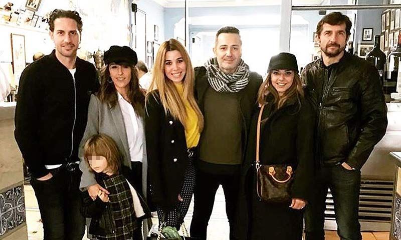 Chenoa y Miguel Sánchez Encinas: paella y 'cumpleaños feliz' en un nuevo reencuentro OT
