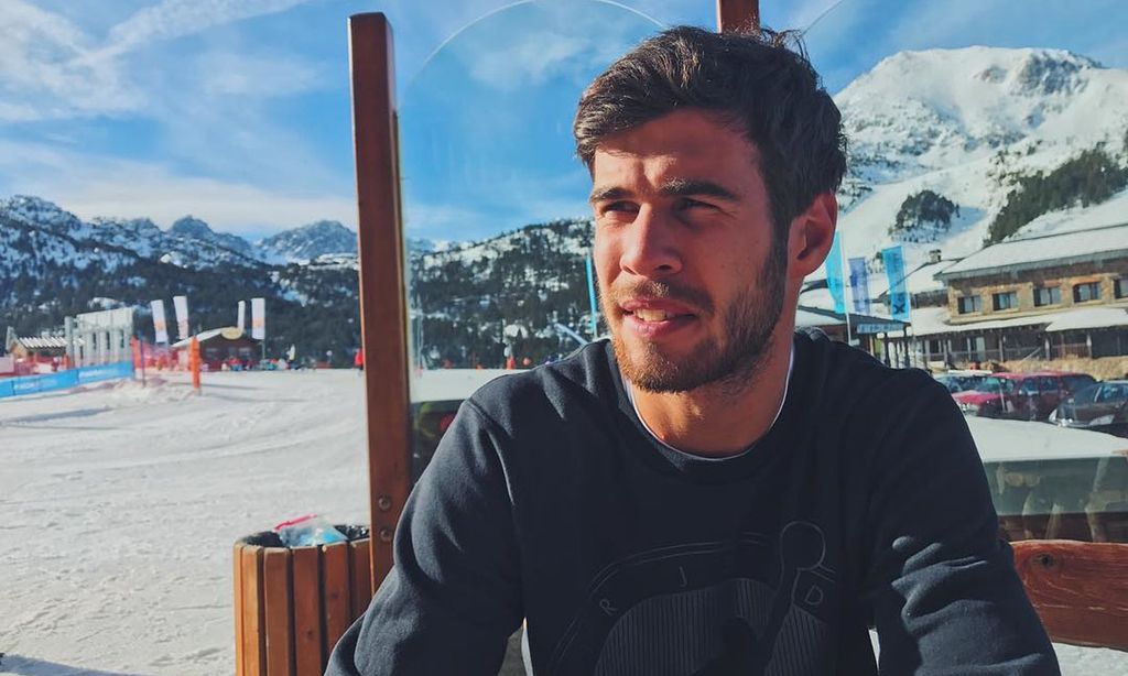 Liam Hemsworth... ¿en el Open de Tenis australiano? Las fans enloquecen con un 'doble' del actor