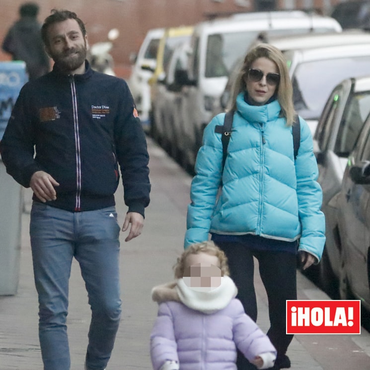 EXCLUSIVA: las imágenes más familiares de Silvia Abascal con su novio y su hija