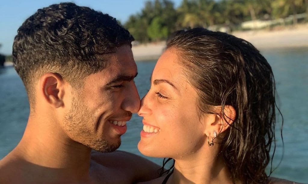 Bailando, haciendo 'prácticas' y junto a su chico: así vivió Hiba Abouk su embarazo