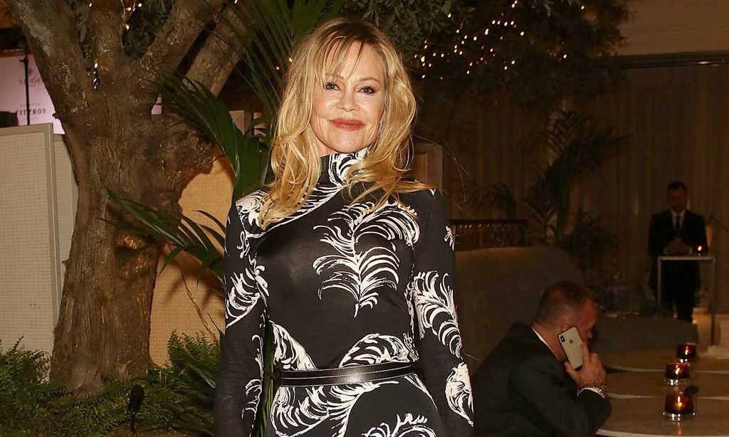 El momento ¡HOLA! de Melanie Griffith, una 'orgullosa madre y ex'