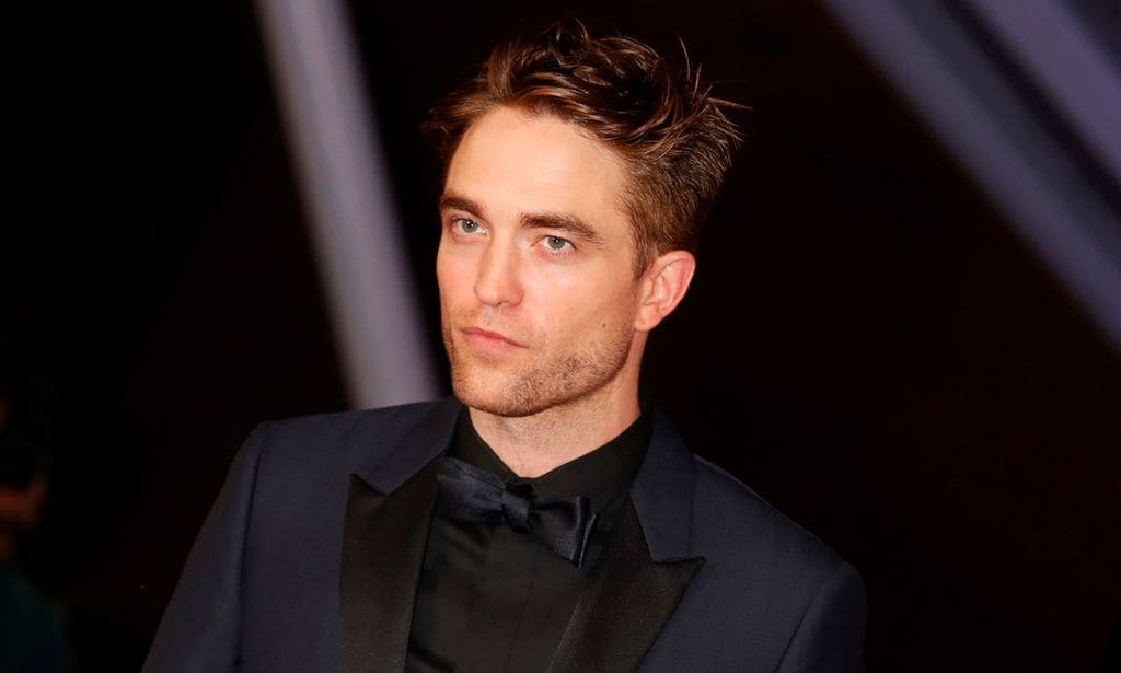 https://www.hola.com/imagenes/actualidad/20200214160690/primeras-imagenes-batman-robert-pattinson-gt/0-783-903/robert-pattinson-t.jpg?filter=w600 https://www.hola.com/imagenes/actualidad/20200214160690/primeras-imagenes-batman-robert-pattinson-gt/0-783-903/robert-pattinson-t.jpg?filter=w600