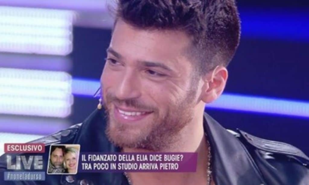 Can Yaman reaparece en la televisión italiana, sin público en el plató por el coronavirus