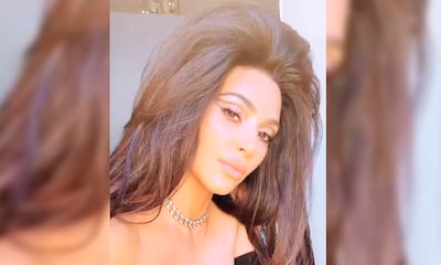 ¿A qué cantante de los 80 te recuerda este 'look' de Kim Kardashian?