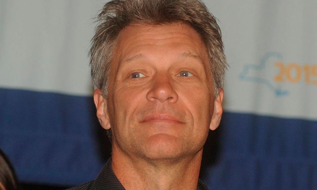 Bon Jovi se refiere a Harry como 'el artista antes conocido como Prince'