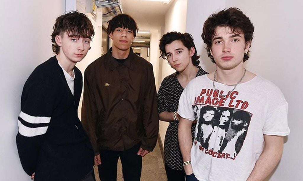 Elijah Hewson, hijo de Bono (U2), conquista a los fans de nuestro país con su grupo de música