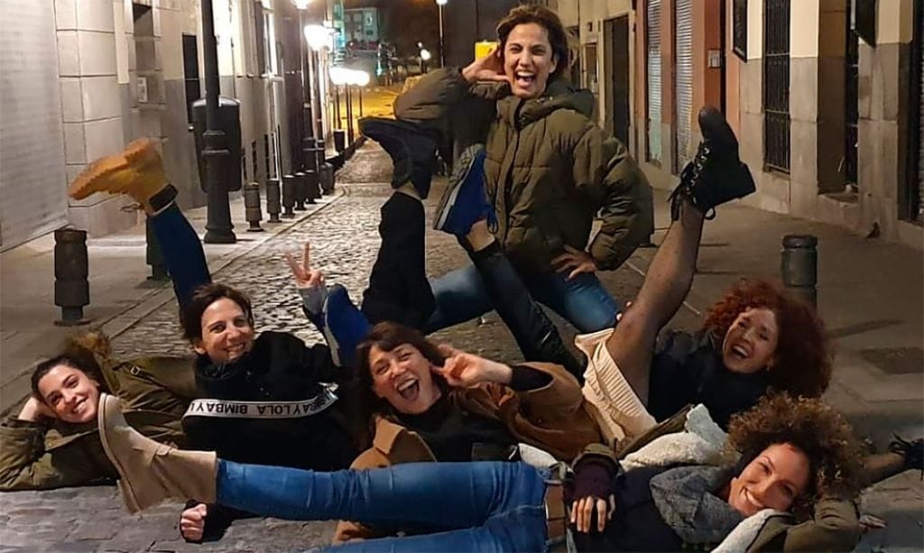 La fiesta improvisada de Toni Acosta y Malena Alterio en la que acabaron literalmente 'por los suelos'