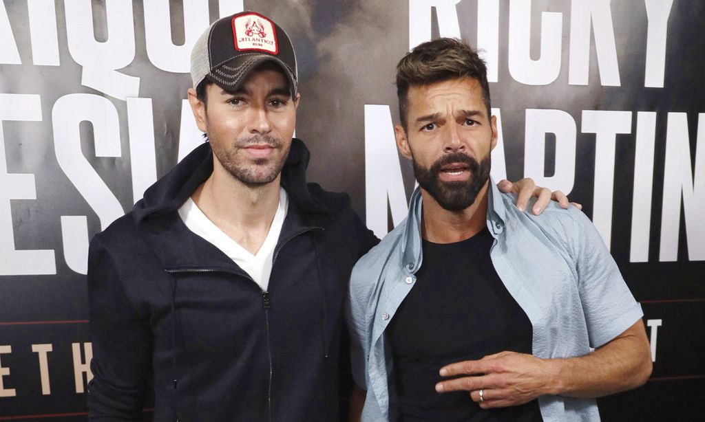 Enrique Iglesias se embarca en una gira histórica… ¡con Ricky Martin!