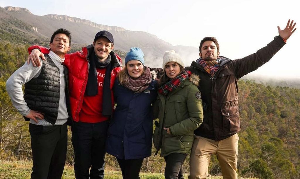 Risas, diversión y mucho arte, el inesperado 'dueto musical' de Álex González y Verónica Echegui