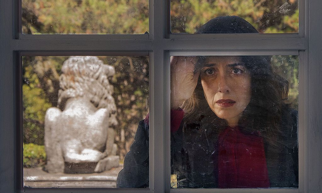 Paco León desvela con esta foto el estreno de la tercera temporada de 'La casa de las flores'