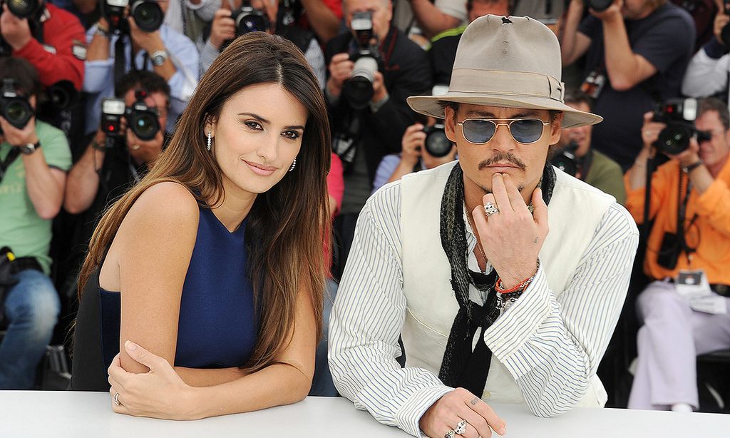 Penélope Cruz también defiende a Johnny Depp y recuerda el momento en el que le conoció