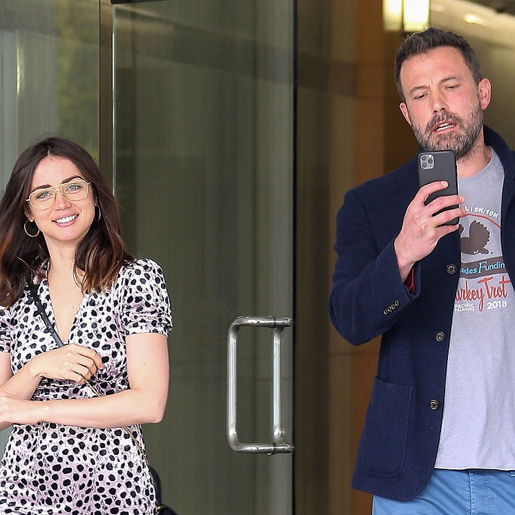 Ana de Armas y Ben Affleck, nuevas imágenes de la feliz y enamorada pareja en Los Ángeles