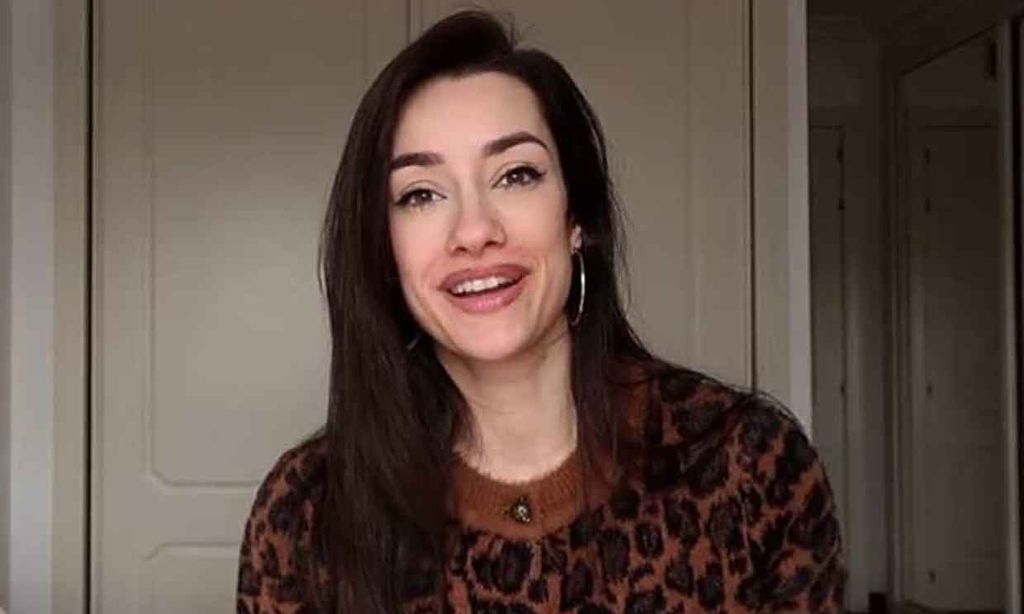 Adara Molinero contesta tajante al 'ataque' de su ex antes de ser desterrado
