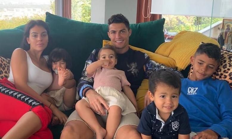 Cristiano Ronaldo y familia