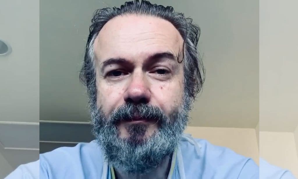 Las lágrimas de Tristán Ulloa al recibir el alta médica: 'Las condiciones son tercermundistas'