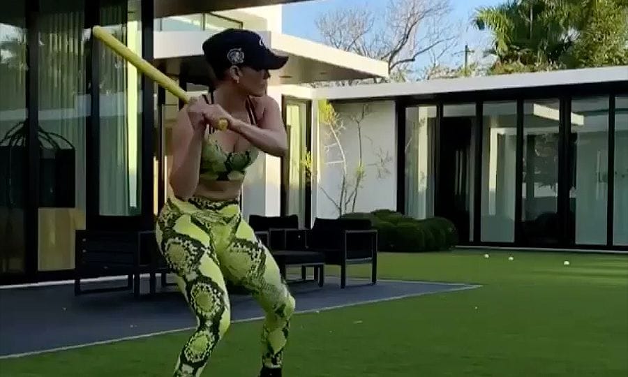 ¡'Strike'! Jennifer Lopez aprende a batear con su entrenador favorito, Alex Rodríguez