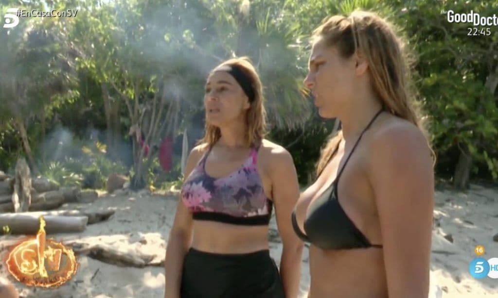 Ana María Aldón se hunde tras la falta de apoyos en Playa Desvalida