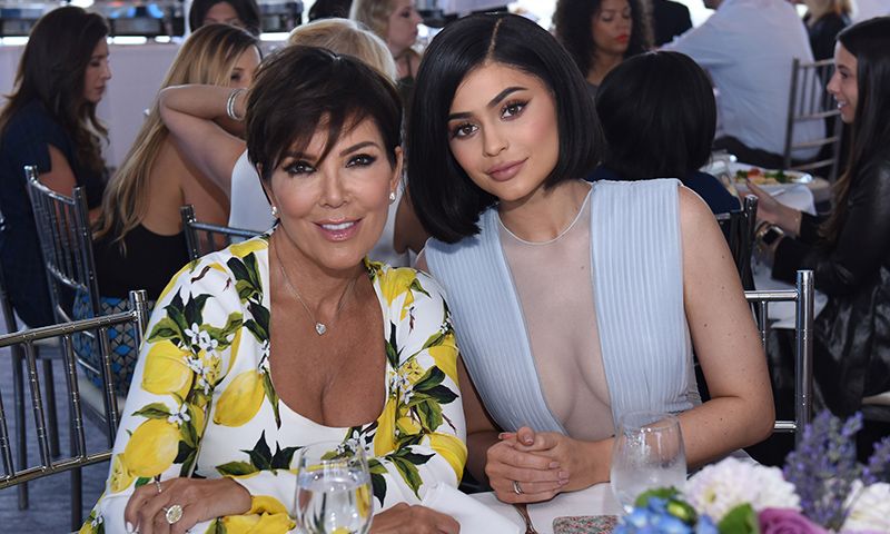 ¿Por qué tiene Kylie Jenner una muñeca realista de su madre en casa?