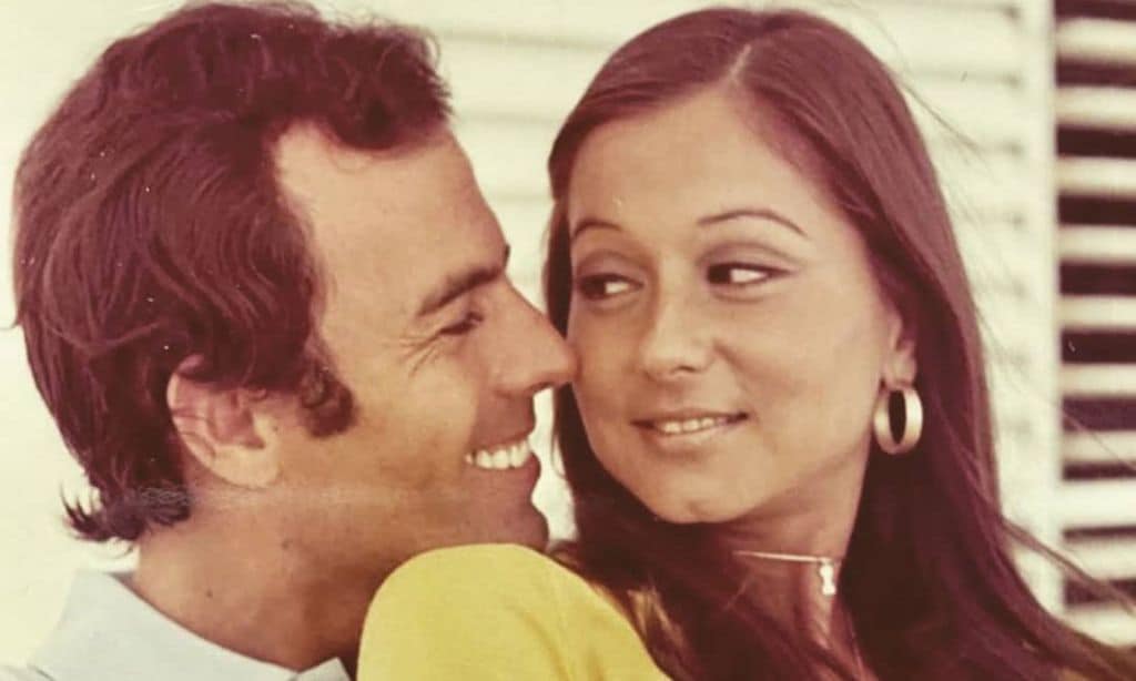Julio José Iglesias rescata una romántica y significativa imagen de sus padres