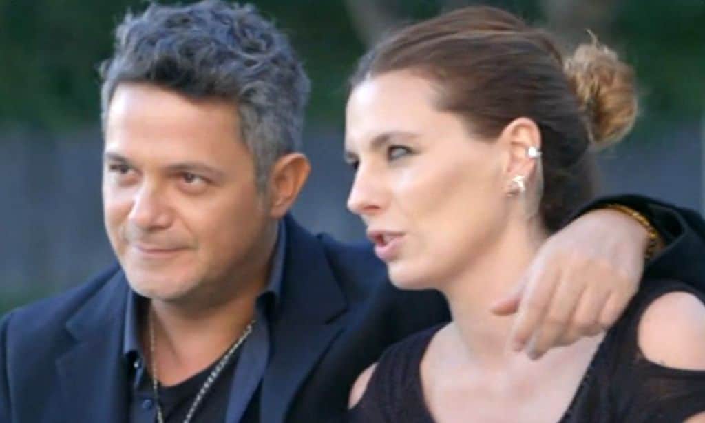Una partida de futbolín pendiente y un sueño, la curiosa amistad entre Alejandro Sanz y Alejandra Osborne
