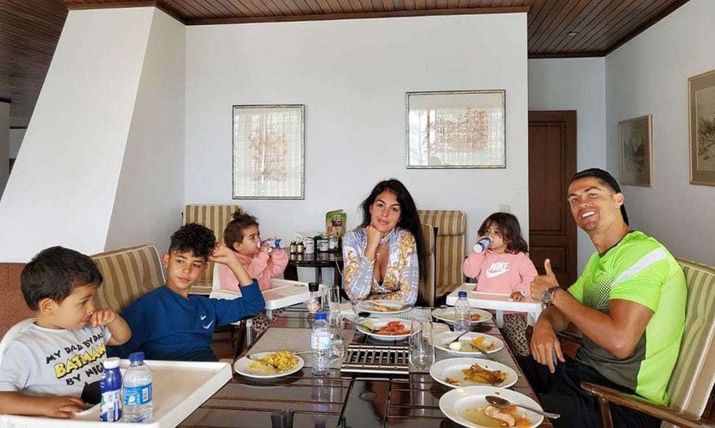 Un confinamiento con mucho amor, la comida familiar de Georgina Rodríguez y Cristiano Ronaldo