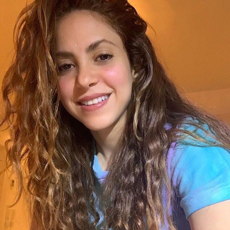 Ni te imaginas quién está detrás del nuevo estilismo que luce Shakira durante la cuarentena