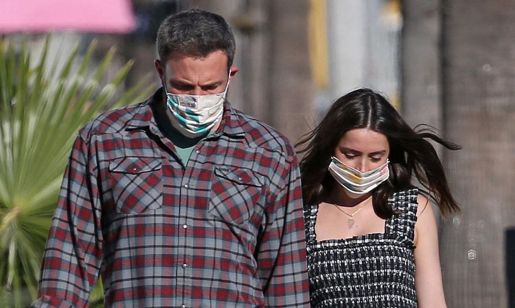 Ana de Armas y Ben Affleck paseando en la cuarentena