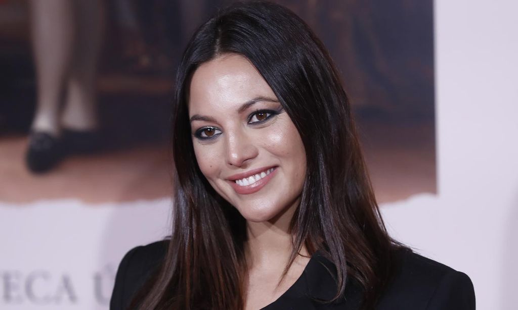 Elisa Mouliaá presenta a su primera hija, Sienna