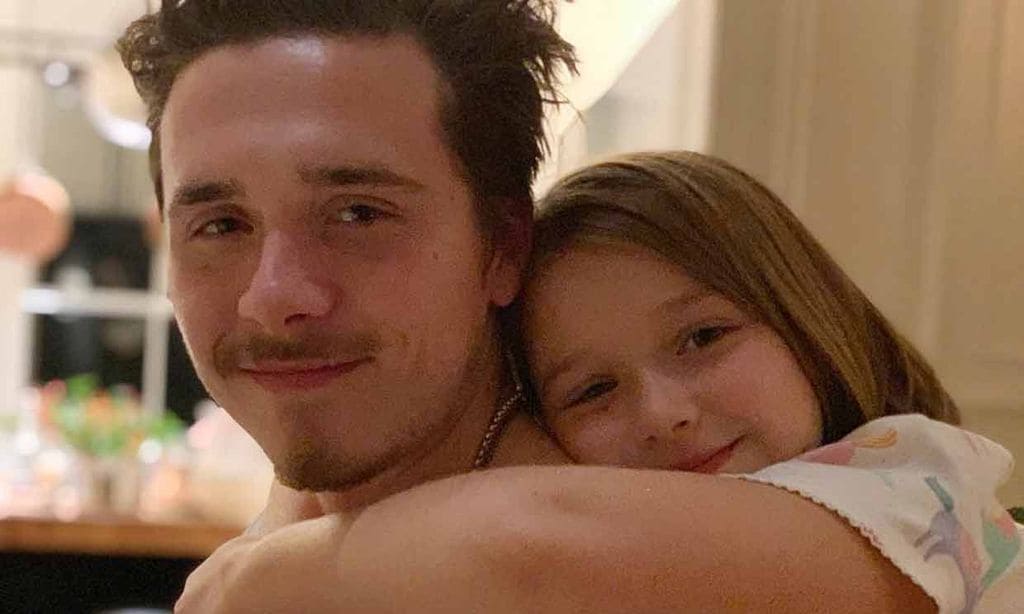 Brooklyn Beckham echa de menos a su hermana Harper y esta foto es la prueba