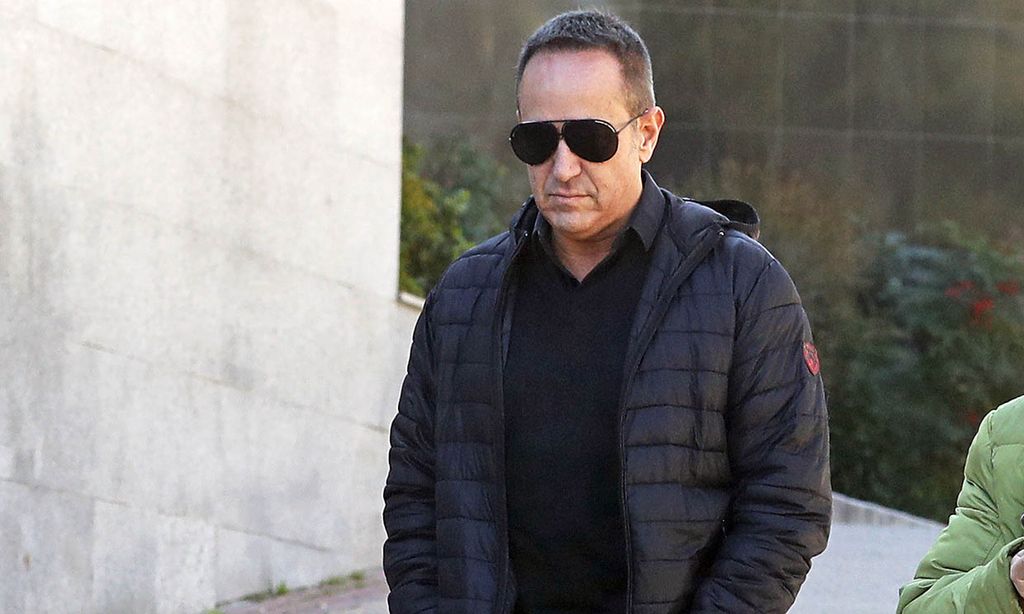 Víctor Sandoval, destrozado por la muerte de su madre: 'El dolor es tan grande que me cuesta respirar'