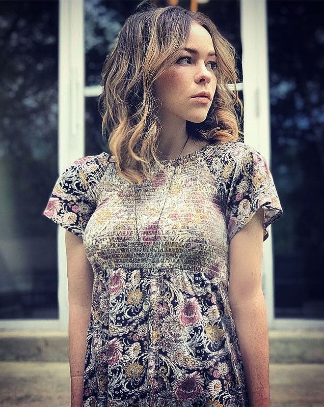 Fallece Cady Groves, cantante de country, a los 30 años