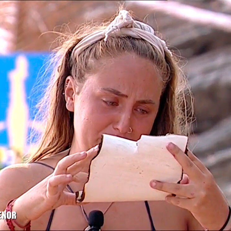 Rocío Flores llora desconsoladamente al recibir la carta personal más esperada