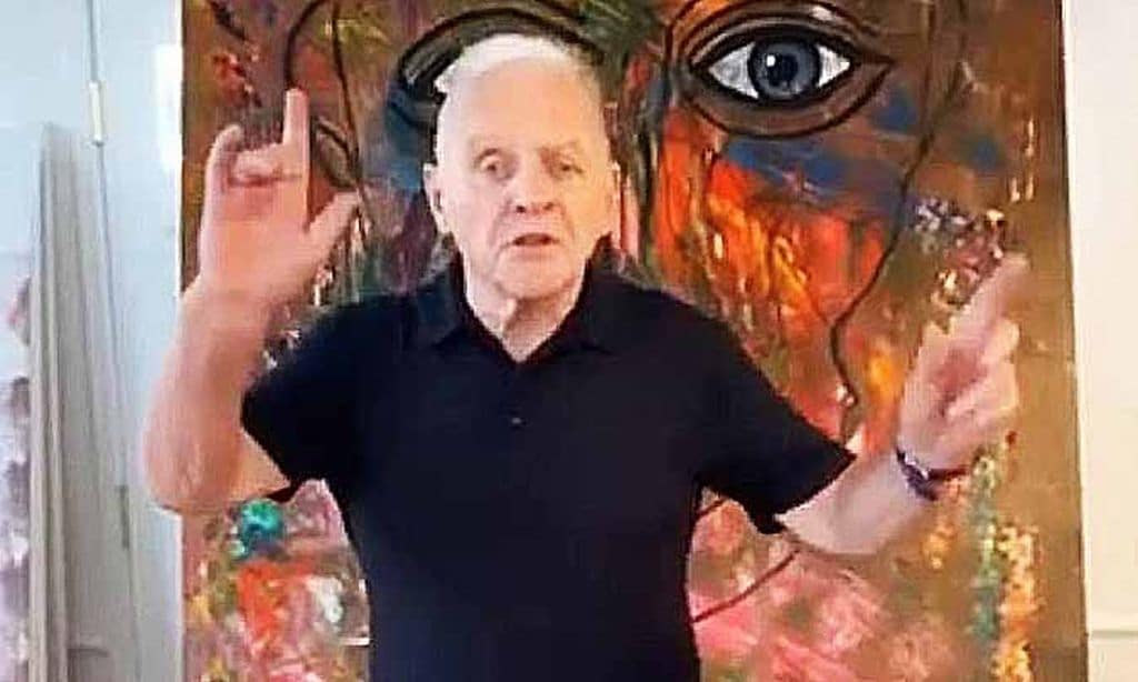 A ritmo de hip hop, Anthony Hopkins da una lección de baile a sus 82 años
