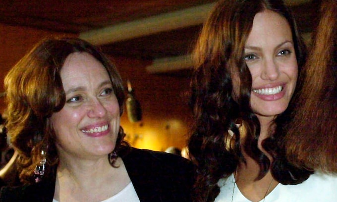 Angelina Jolie y su madre Marcheline Bertrand