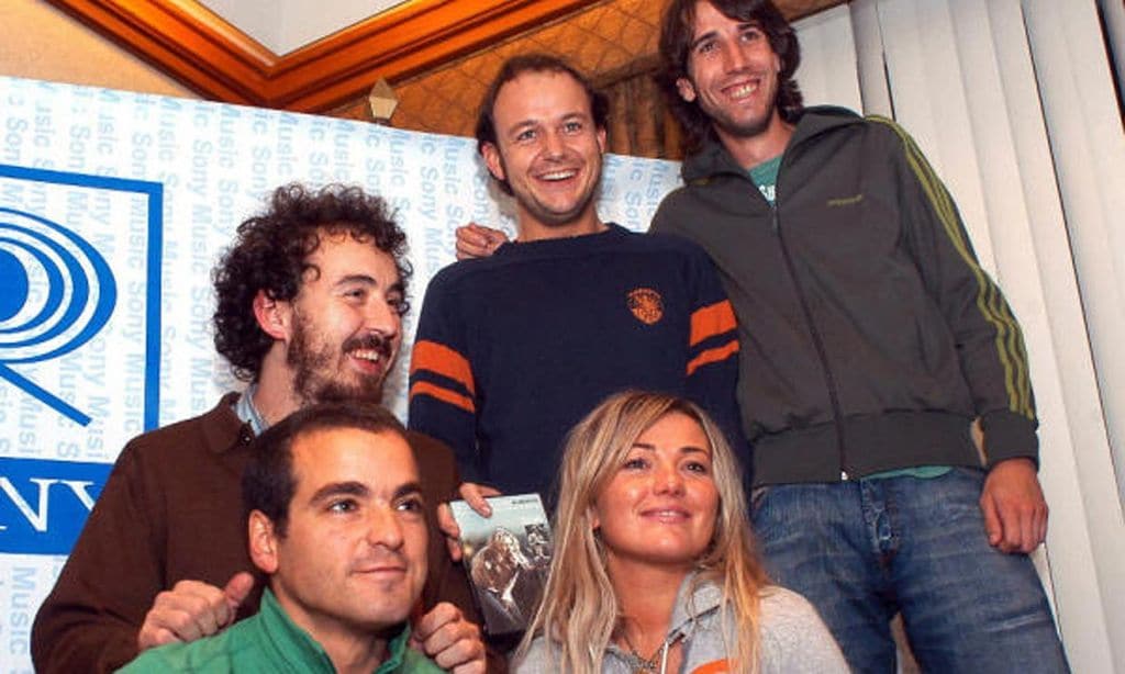 Amaia Montero intercambia cariñosos mensajes con sus excompañeros de La oreja de Van Gogh