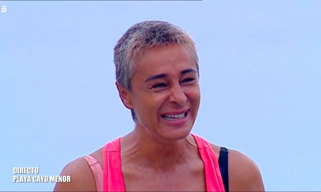 Ana María Aldón se derrumba al repasar su durísima infancia