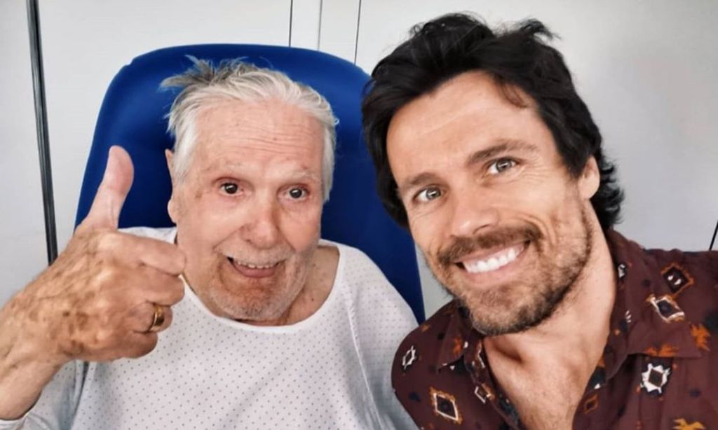 Octavi Pujades se vuelca con su padre, de 90 años, durante su cuarentena en el hospital
