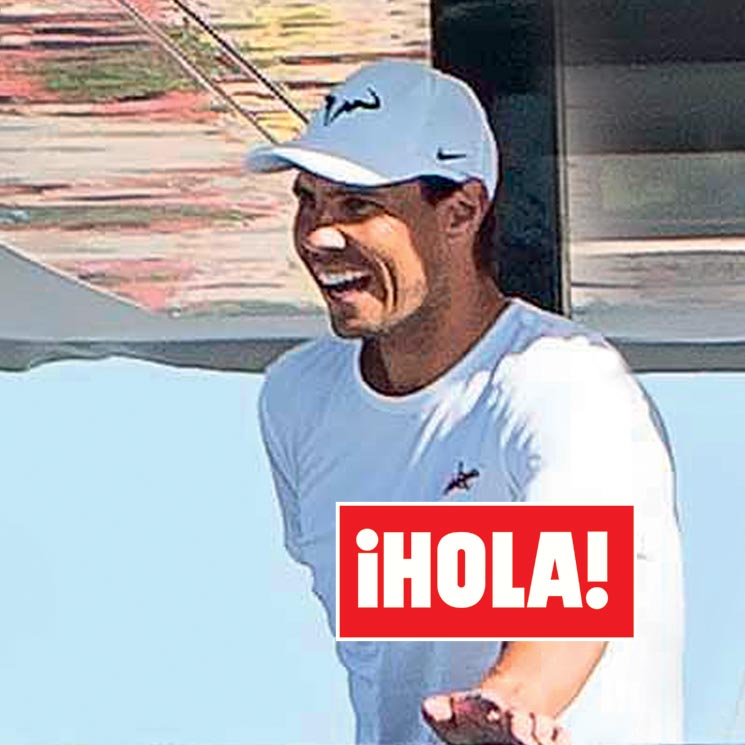 En ¡HOLA!, Rafa Nadal estrena junto a Mery su fabuloso catamarán