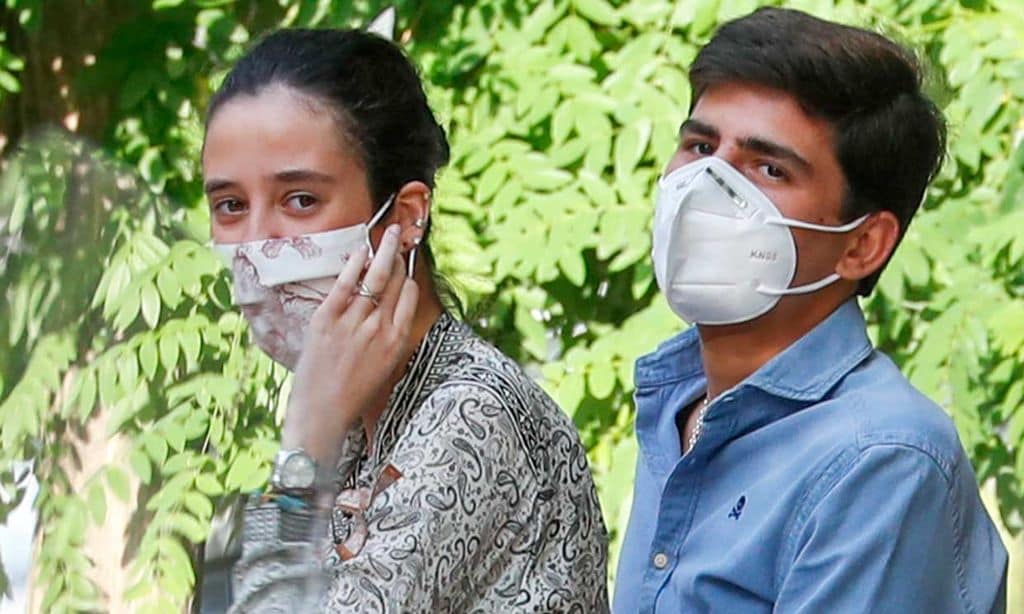 Victoria de Marichalar disfruta de una comida con la infanta Margarita y un amigo