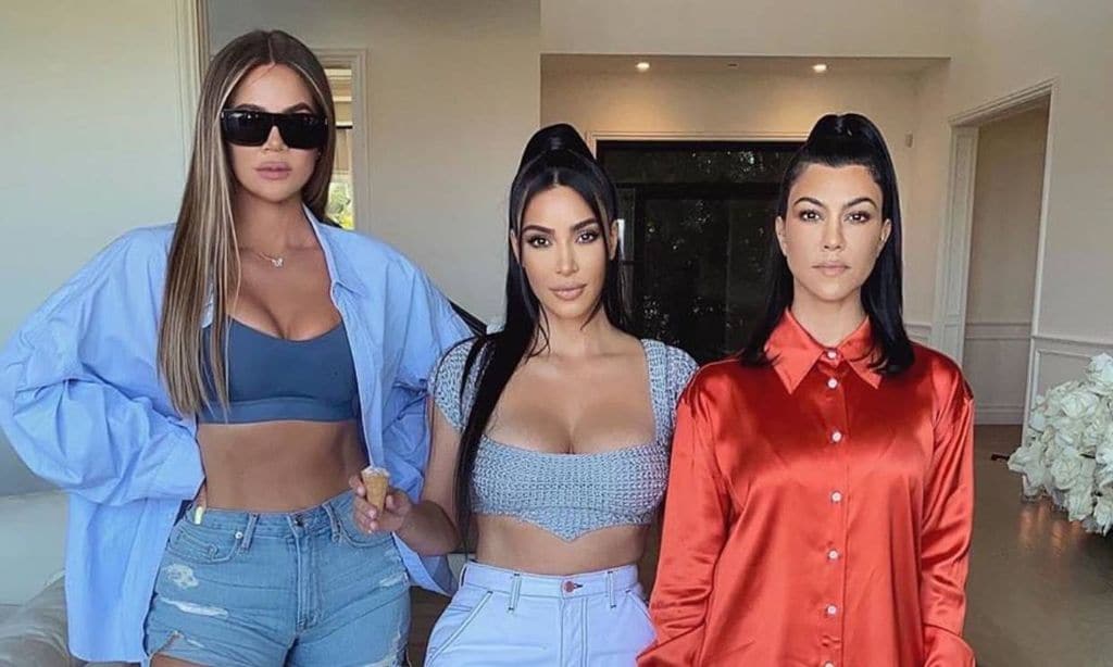 'Agradable, pero también aterradora' Kim Kardashian habla de su primera cita familiar tras el aislamiento