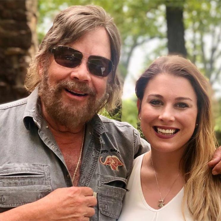 Muere a los 27 años la hija del cantante de country Hank Williams Jr. en un accidente de coche 