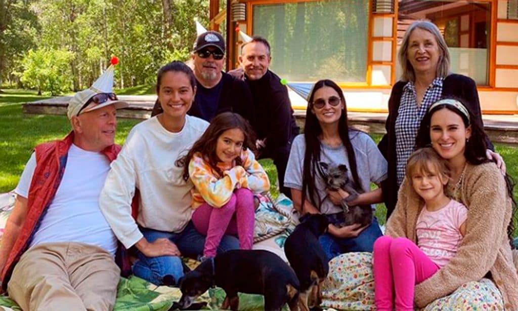 Emma Heming, mujer de Bruce Willis, celebra su cumpleaños con toda la familia, ¡incluida Demi Moore!