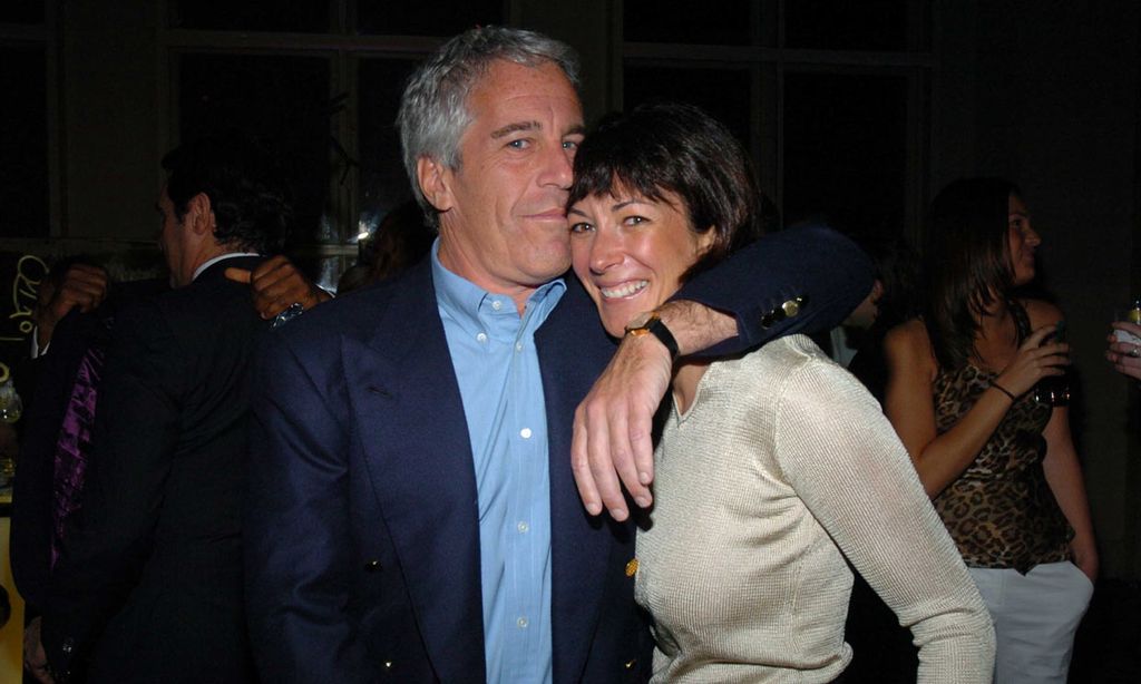 Detienen a Ghislaine Maxwell, amiga del financiero estadounidense Jeffrey Epstein