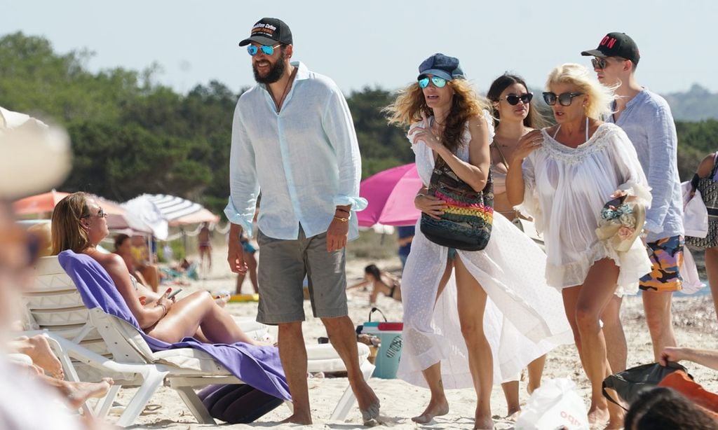 Borja Thyssen y Blanca Cuesta, jornada marinera en Formentera