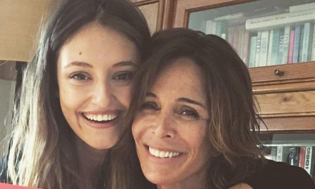 Andrea Molina abre su álbum de fotos de infancia junto a su madre, Lydia Bosch