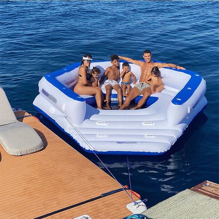 Georgina Rodríguez y Cristiano Ronaldo, en familia en el ...